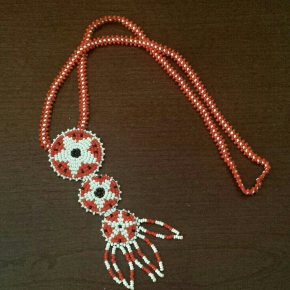 Fashion jewelry Beaded necklace